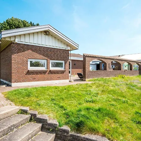 4 Star In Holiday home